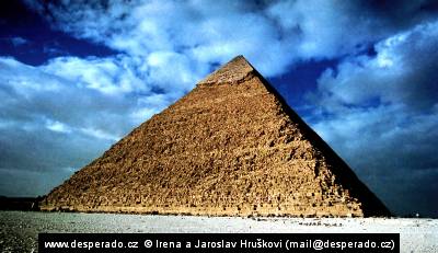 chefrenova pyramida.jpg